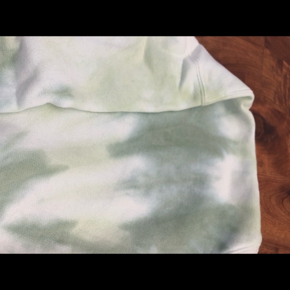 Aritzia Wilfred Free Green Tye-Dye Sweatshirt - Picture 4 of 4
